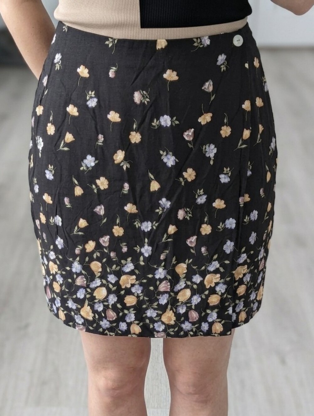 Vintage Northern Traditions Cottagecore Black Floral Wrap Mini Skirt Size XL